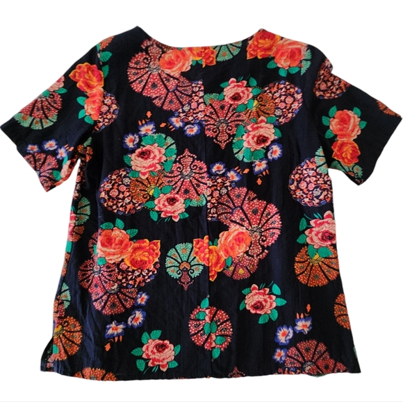 Colorful Floral Short Sleeve Top Size L - Picture 2 of 7